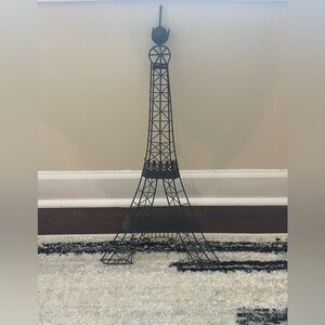 Eiffel Tower Paris themed home decor
